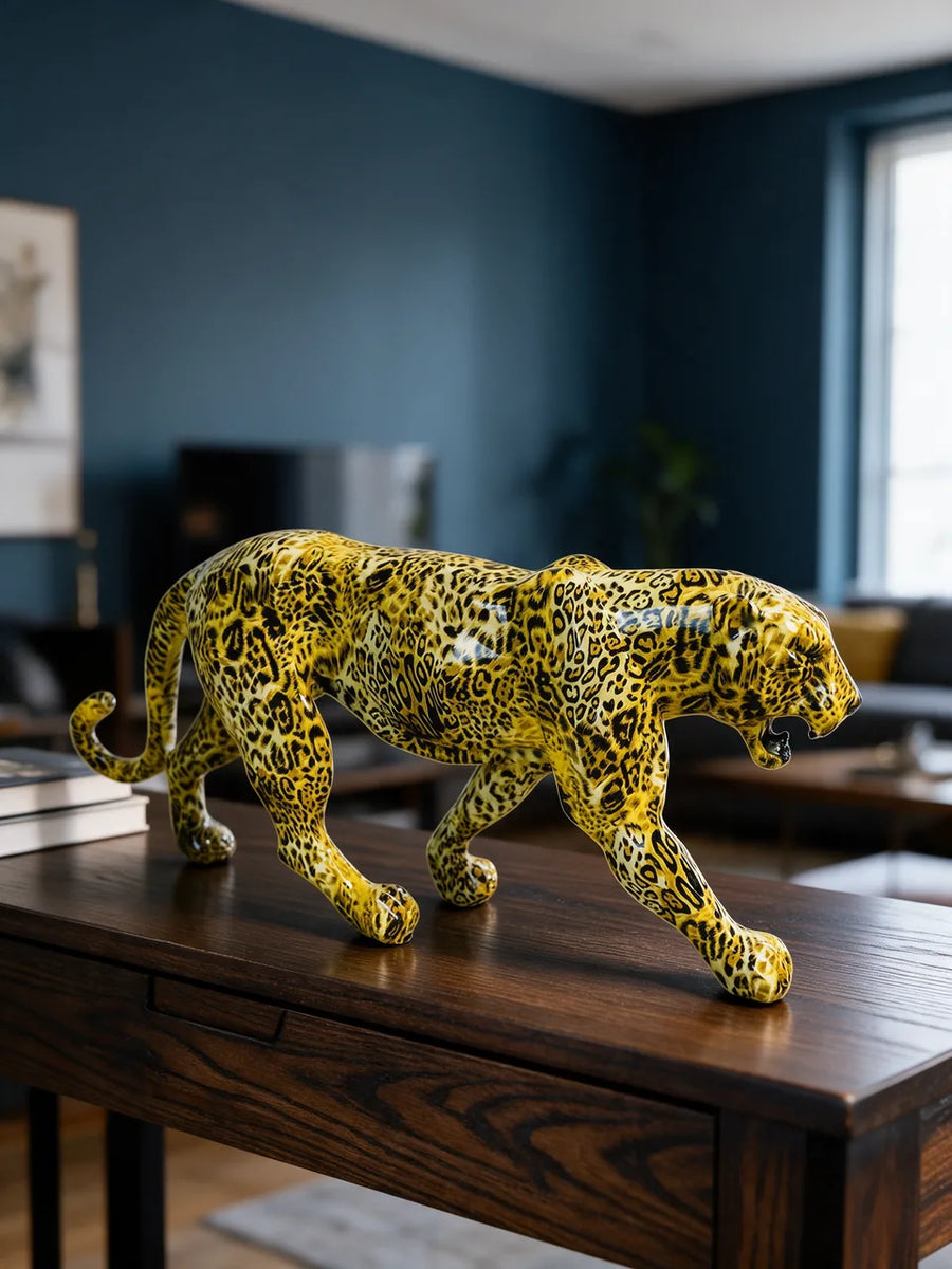 Wild Leopard: في غرفة المعيشة