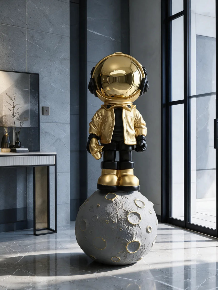Moon Beats Astronaut: Entryway
