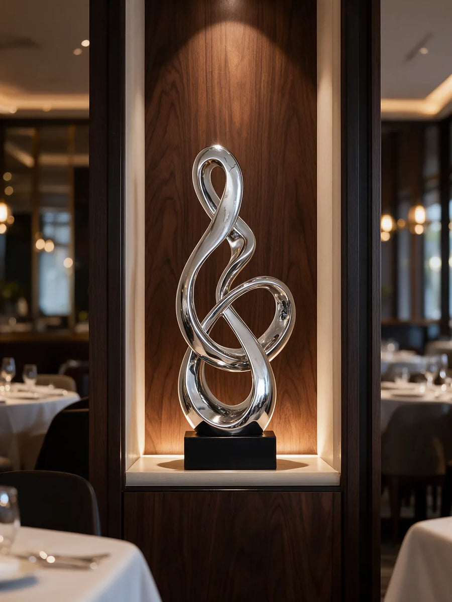 Between the Lines: Restaurant