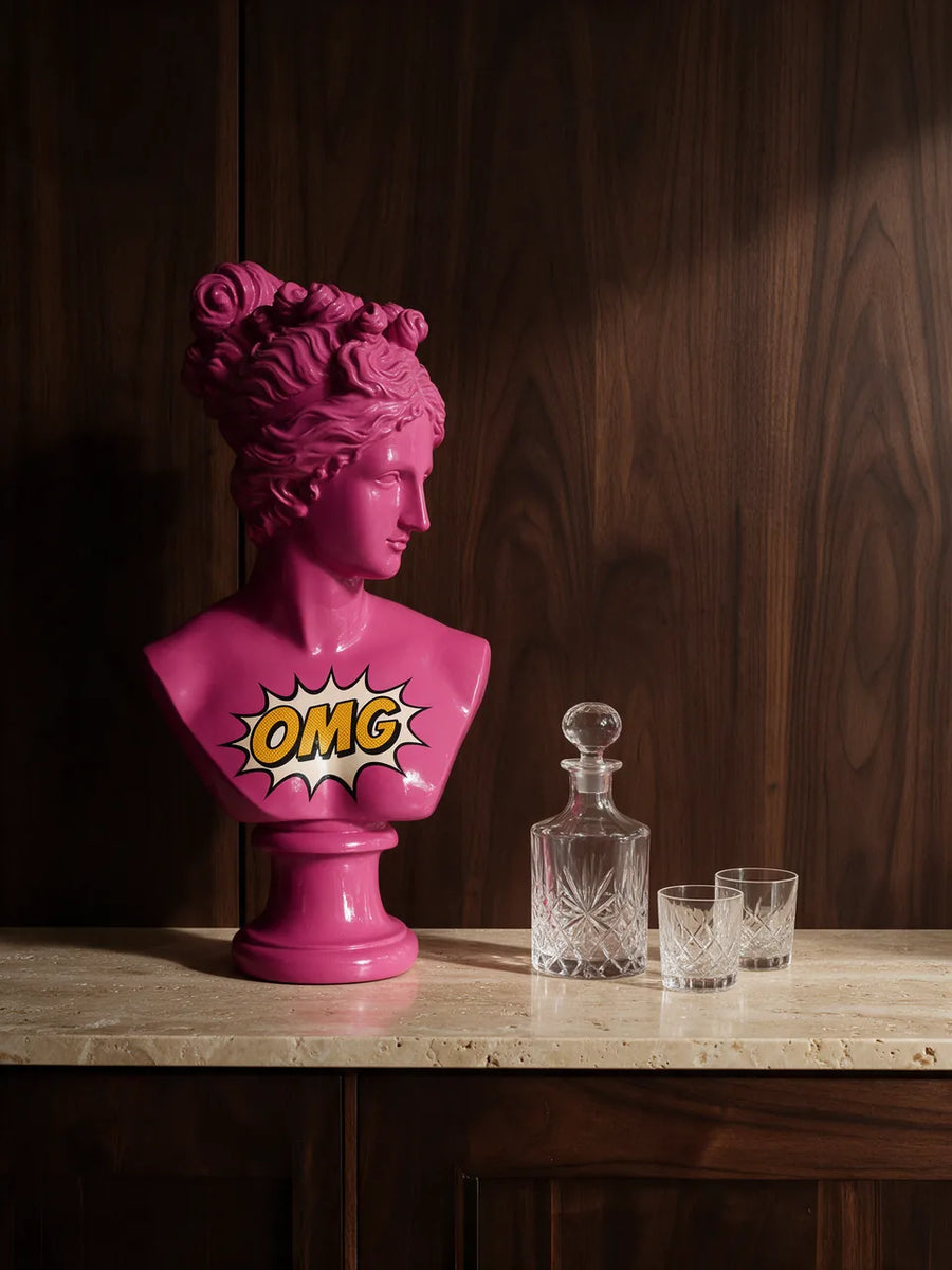 Radiant Queen: An der Hausbar