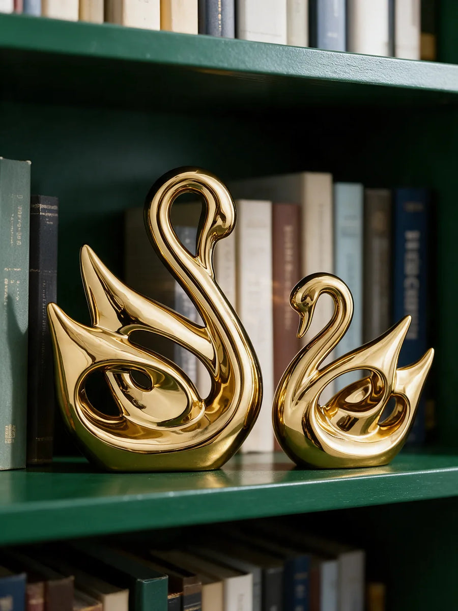 Golden Swans: 藏书室中