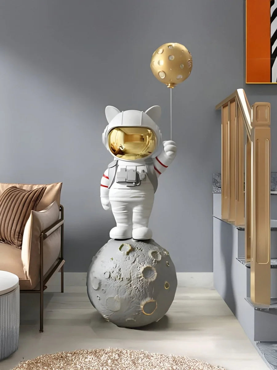 Kitty Moon Astronaut: Stairs