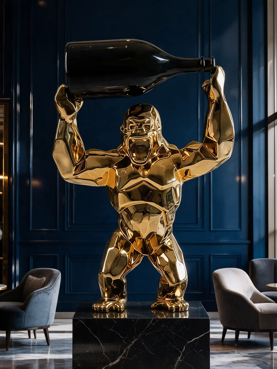 King Kong Royale 180 cm: In hotel