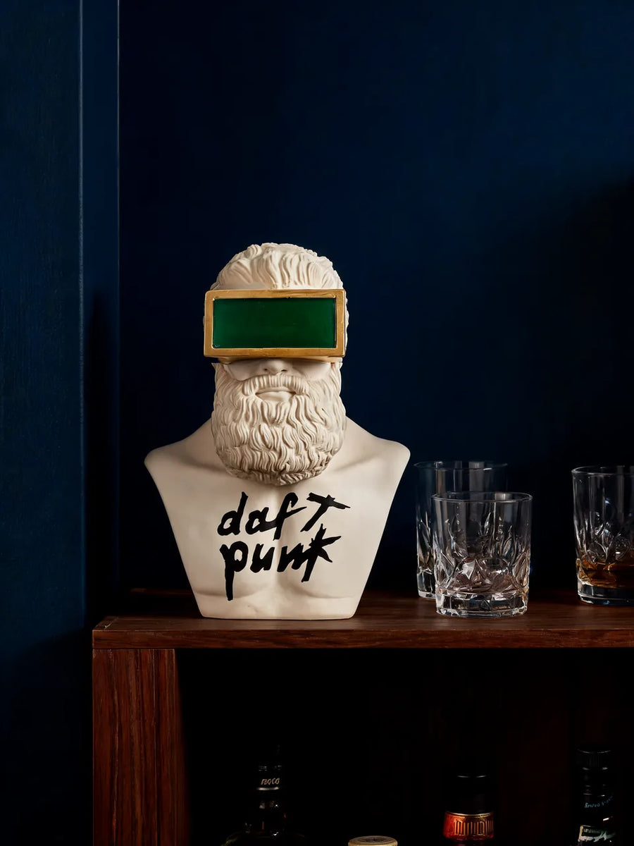 Daft Punk Hercules: Bar köşesinde