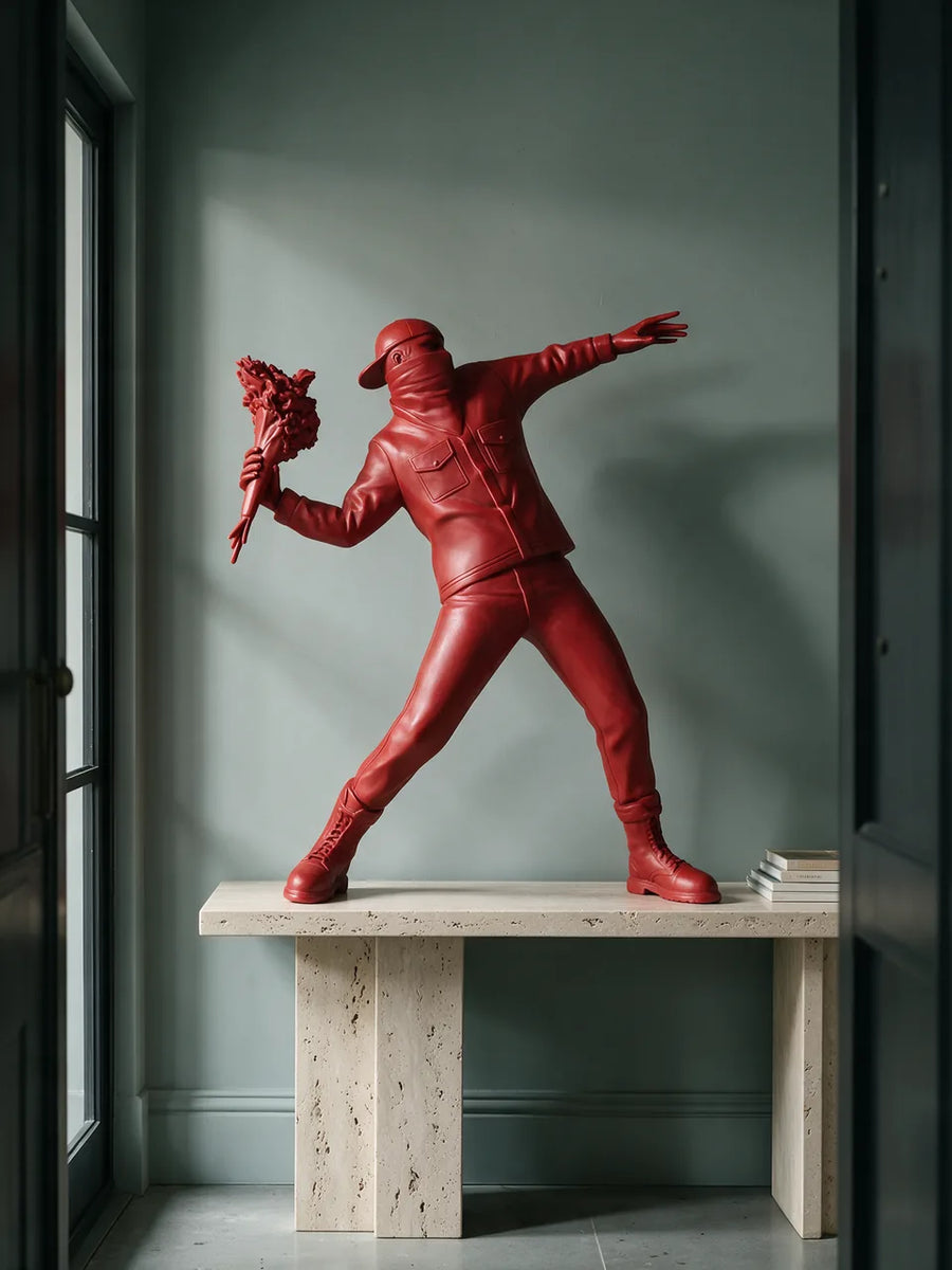 Banksy Flower Thrower: 在玄关
