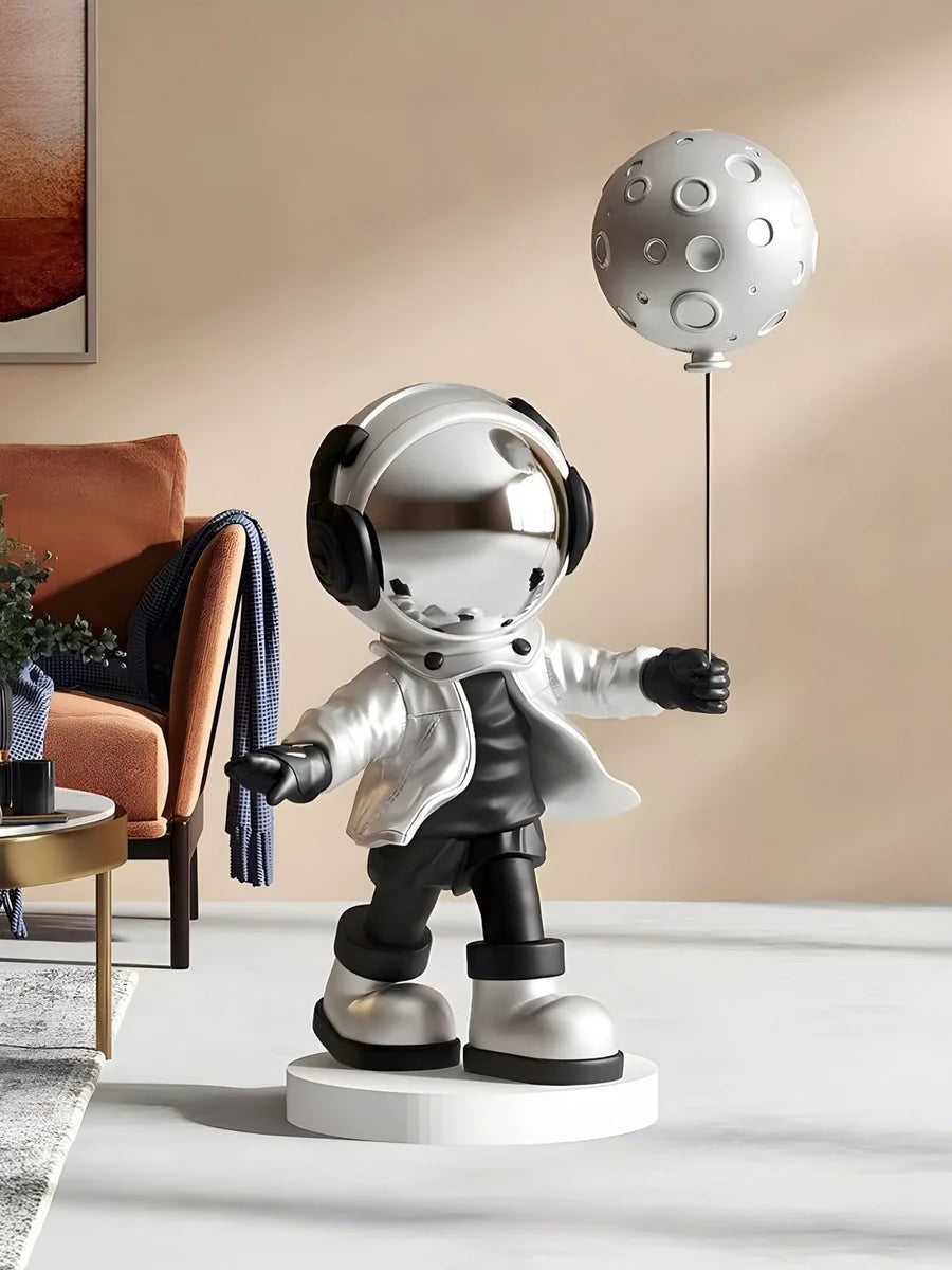 Moon Balloon Astronaut: 玄関に