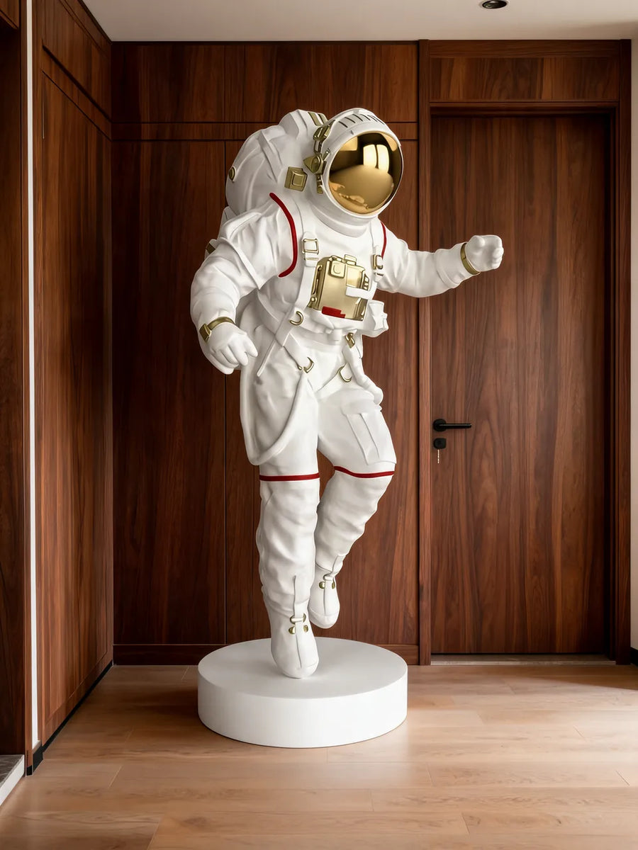 The Moonwalker: في المدخل