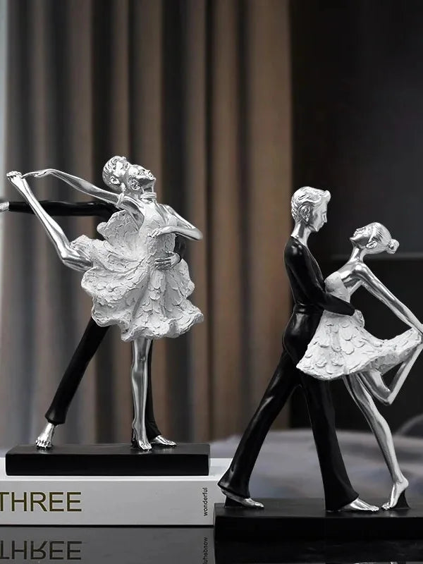 Velvet Dance: في غرفة المعيشة