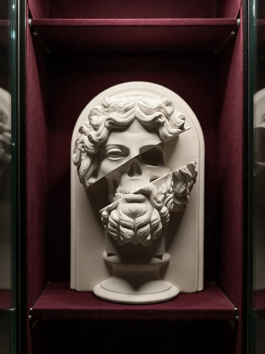 Zeus: In der Vitrine