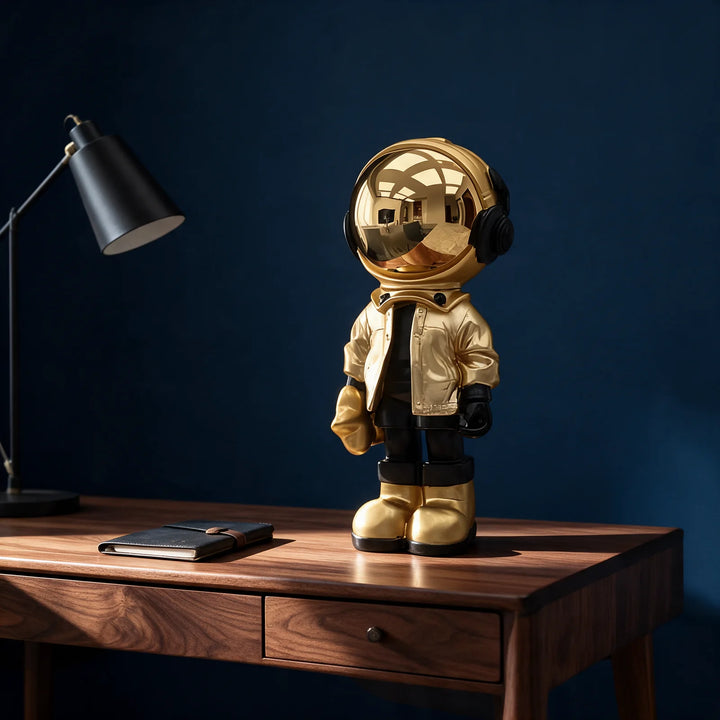 Mini Beats Astronaut