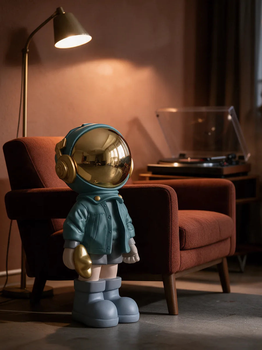 Beats Astronaut