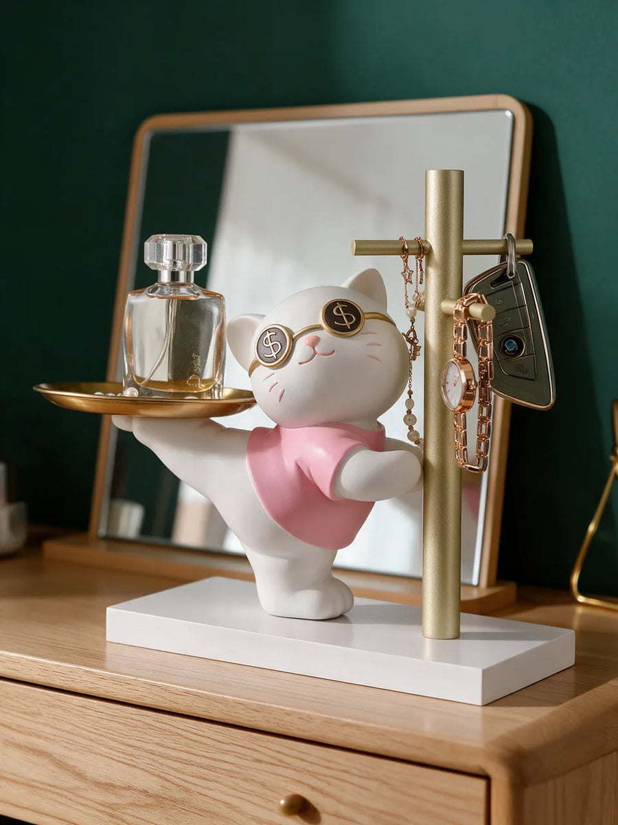Cash Kitty: Dressing room