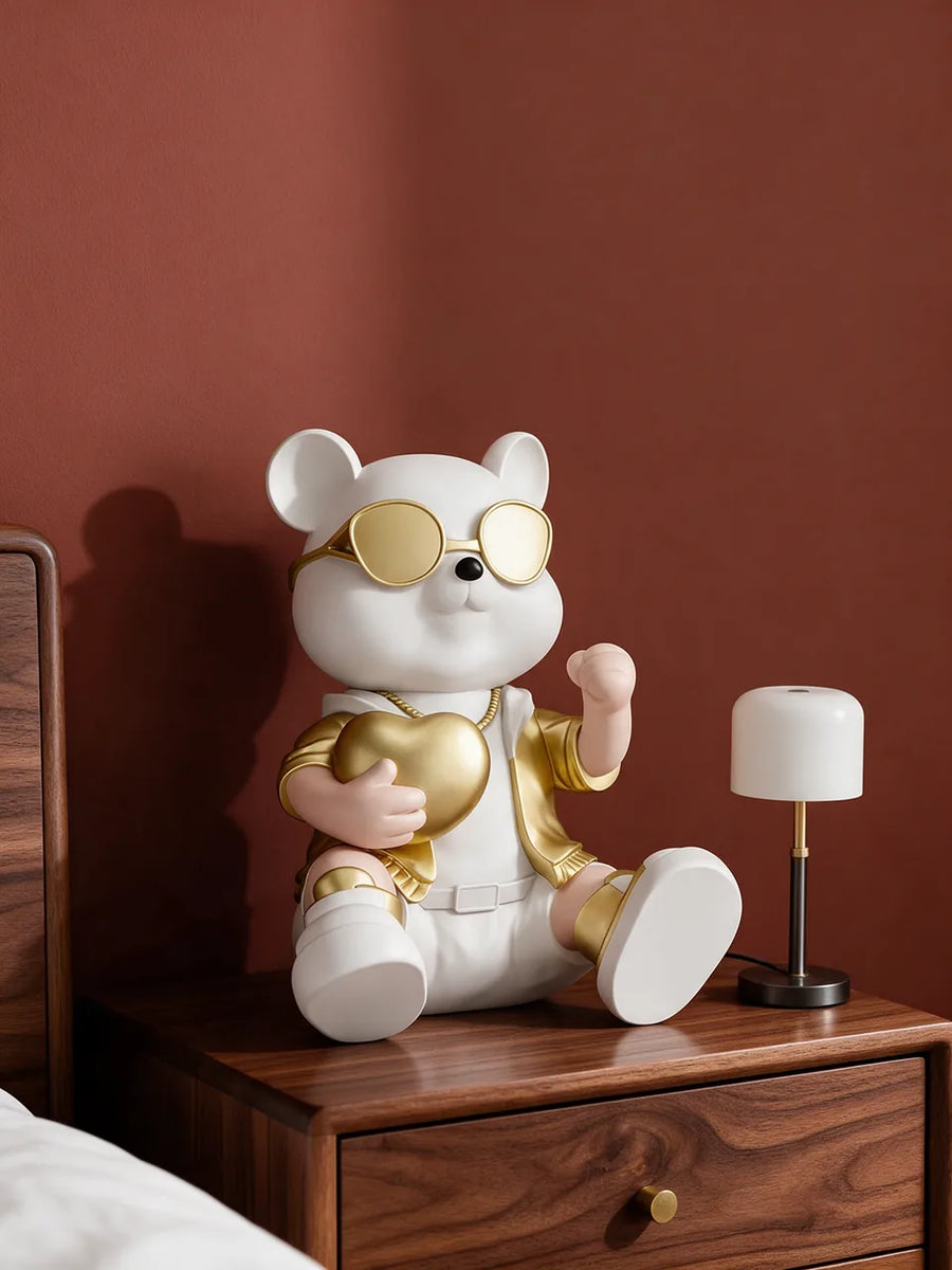 Sunny Bear: 寝室に