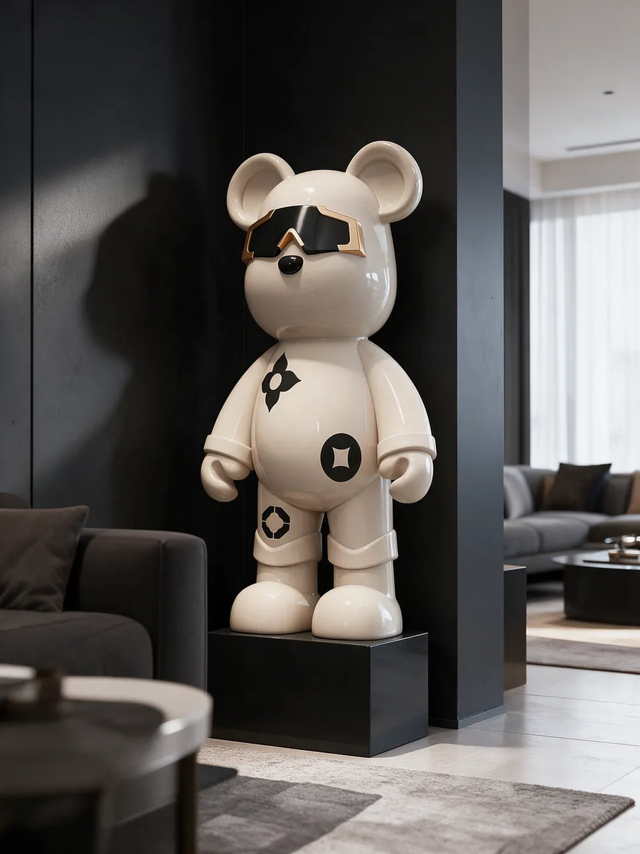 Savage Giant Bear: Au salon