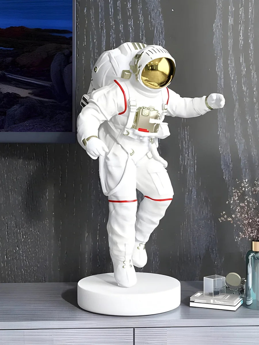Astronaut Explorer: في غرفة المعيشة