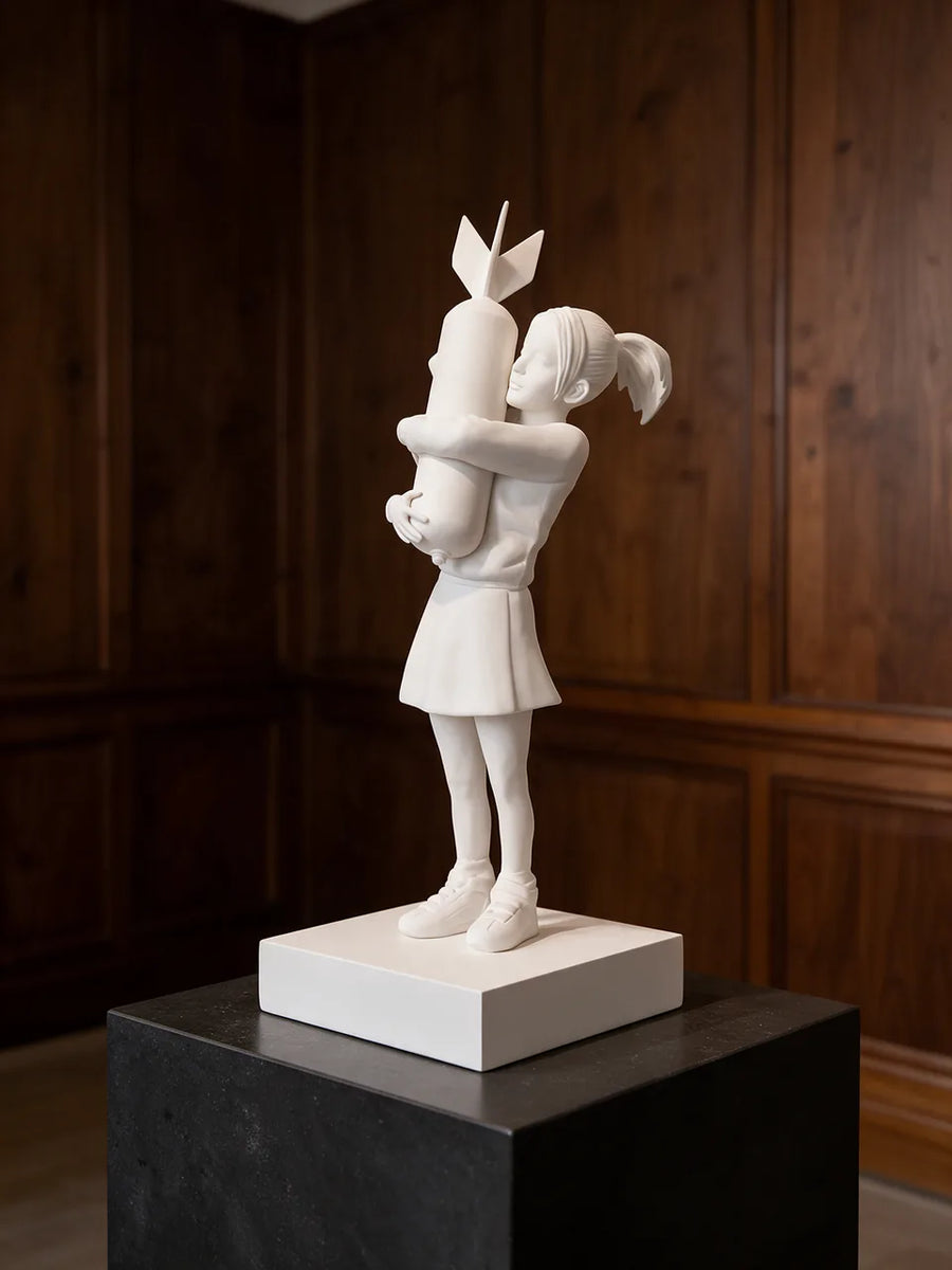 Banksy Bomb Hugger: في المعرض