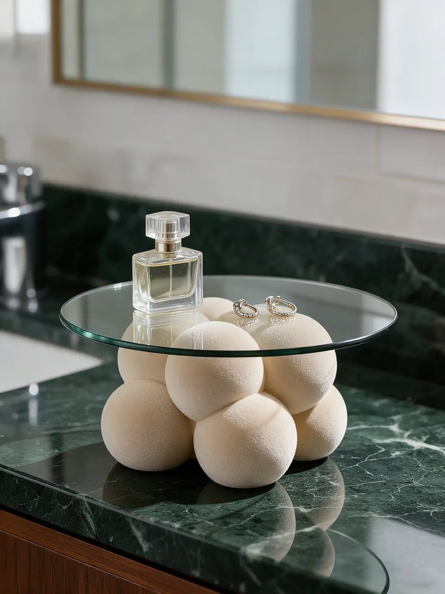 Orbs in Flux: Im Badezimmer