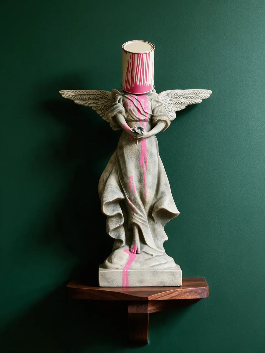 Banksy Bucket Angel: Sahanlıkta