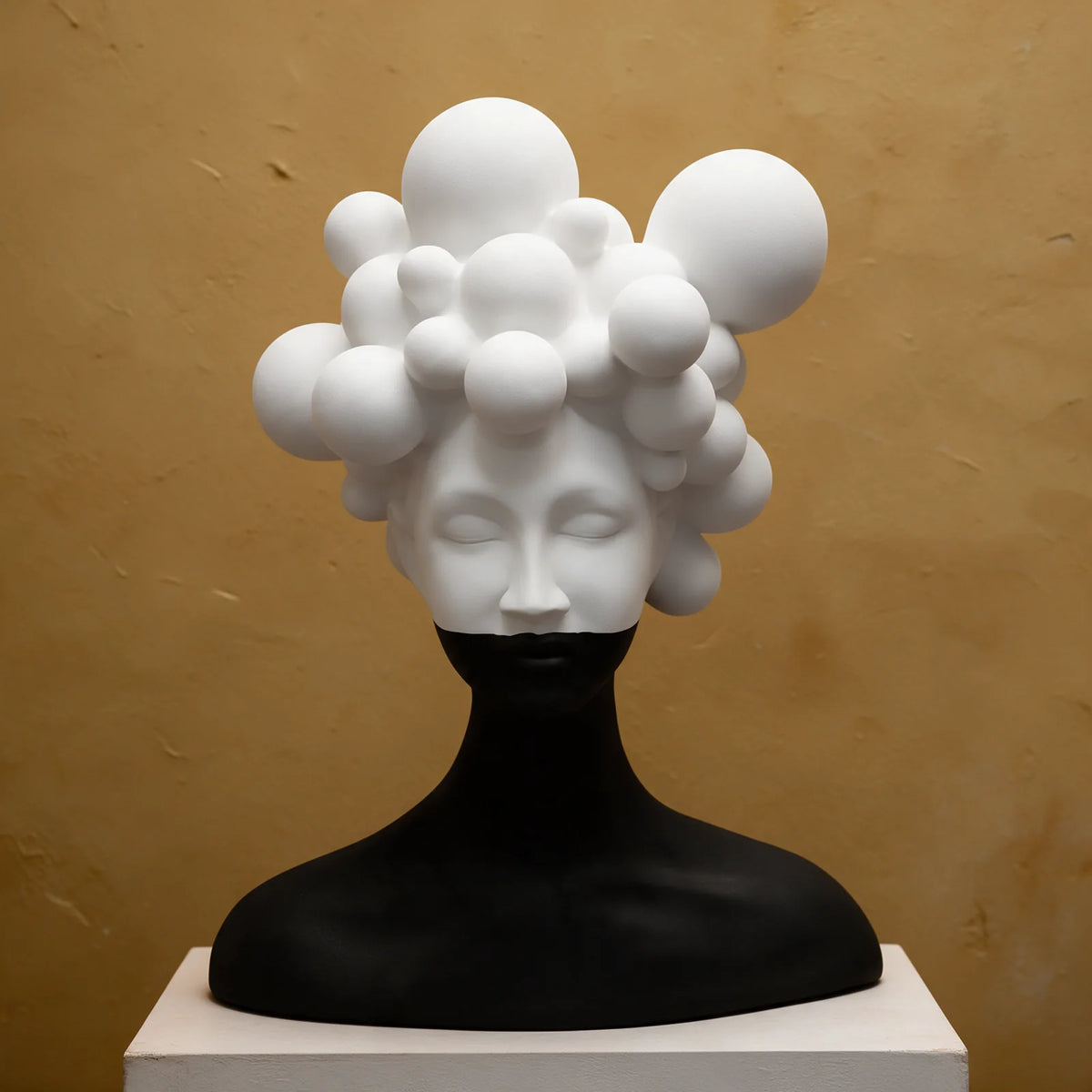 Pearl Lady